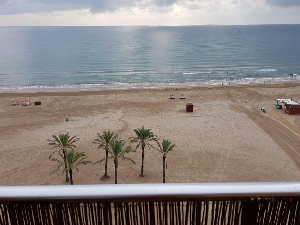 De Lujo En Primera Linea De La Playa De Con Vistas Al Castillo *